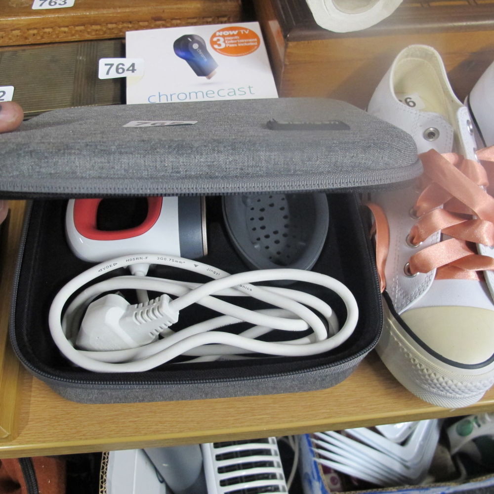 Lot 765: travel iron