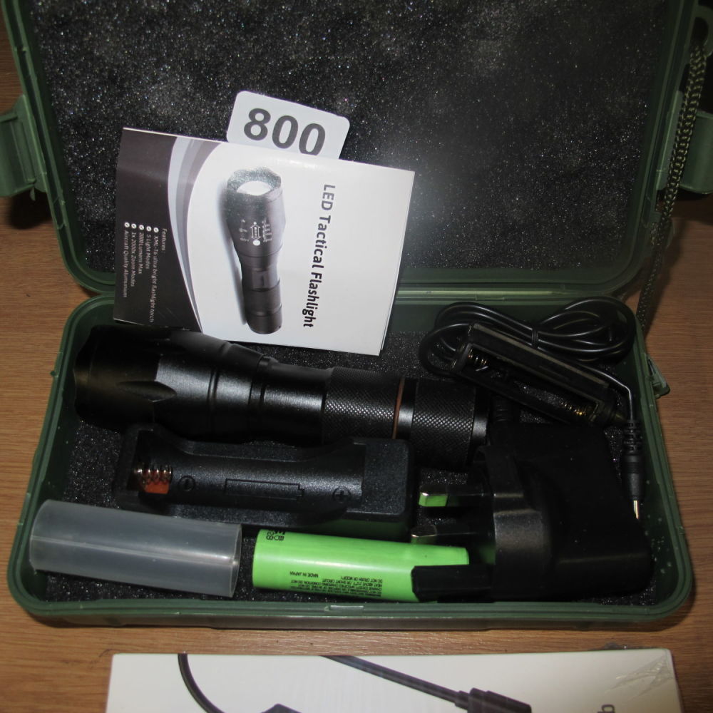Lot 800: LED tactical flashlight