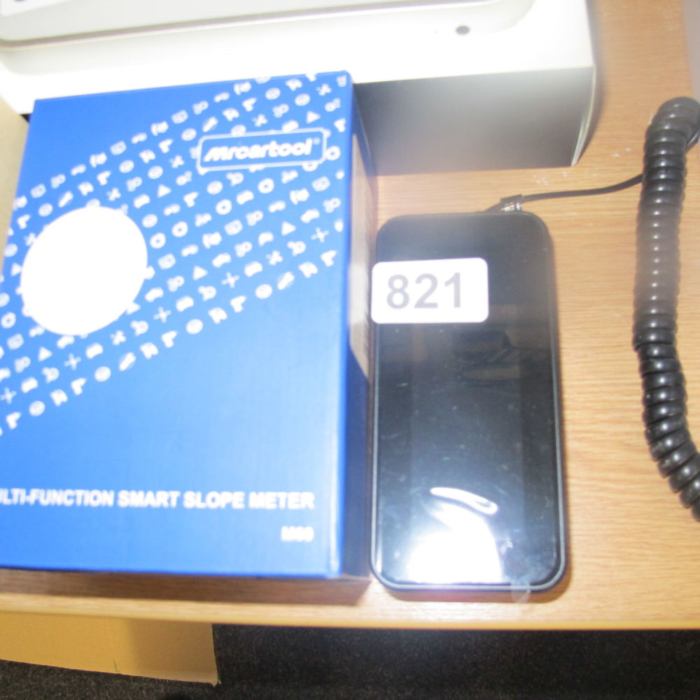 Lot 821: Multi-function smart slope meter
