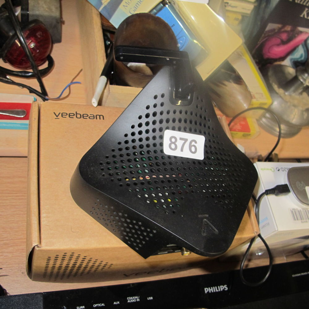 Lot 876: veebeam Wireless TV connector