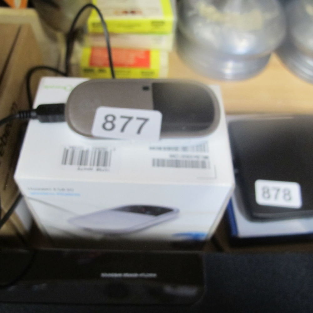 Lot 877: wireless modem