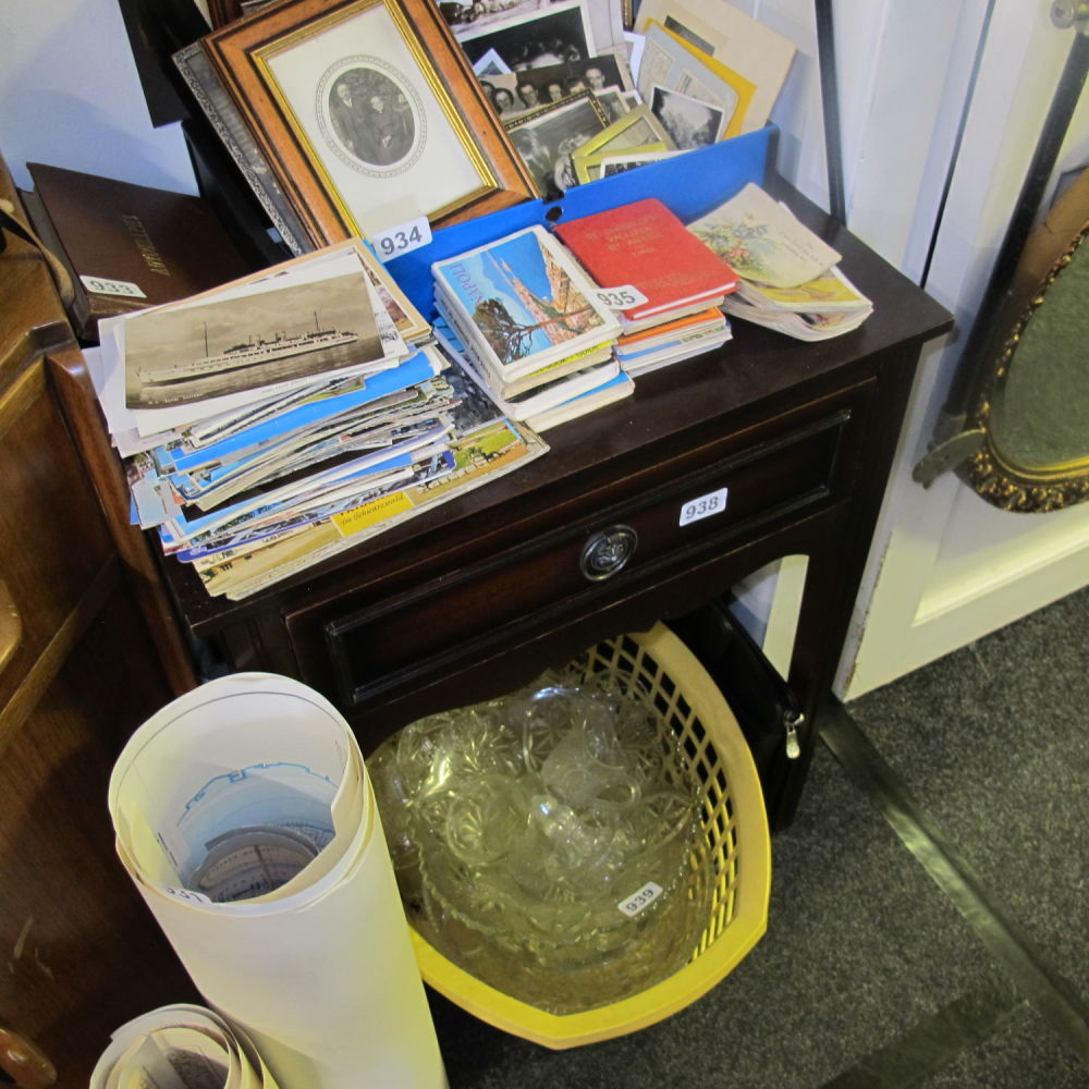 Lot 938: Side table
