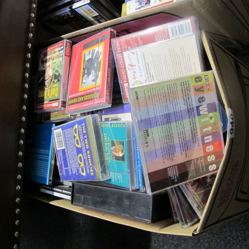 Lot 940: Box of CD's