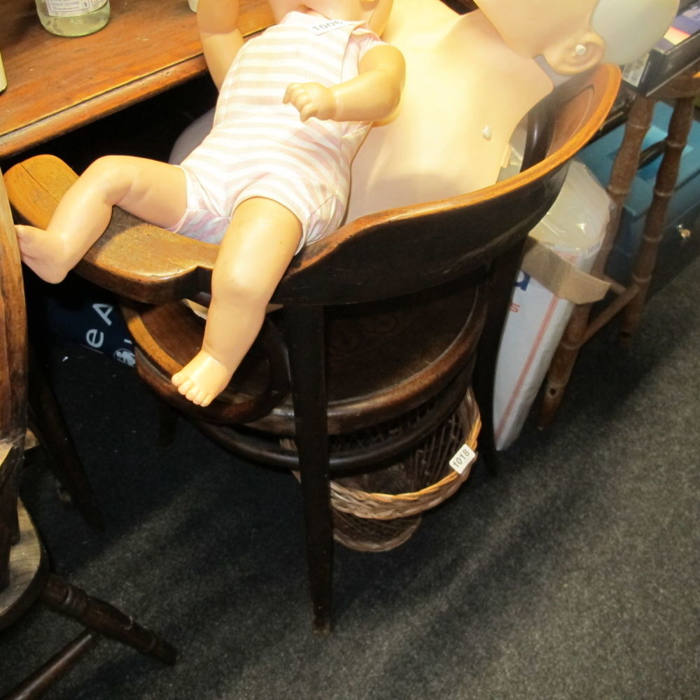 Lot 1017: Antique bentwood chair