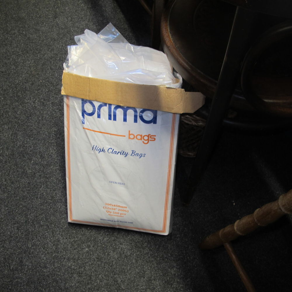 Lot 1019: Prima high clarity bags