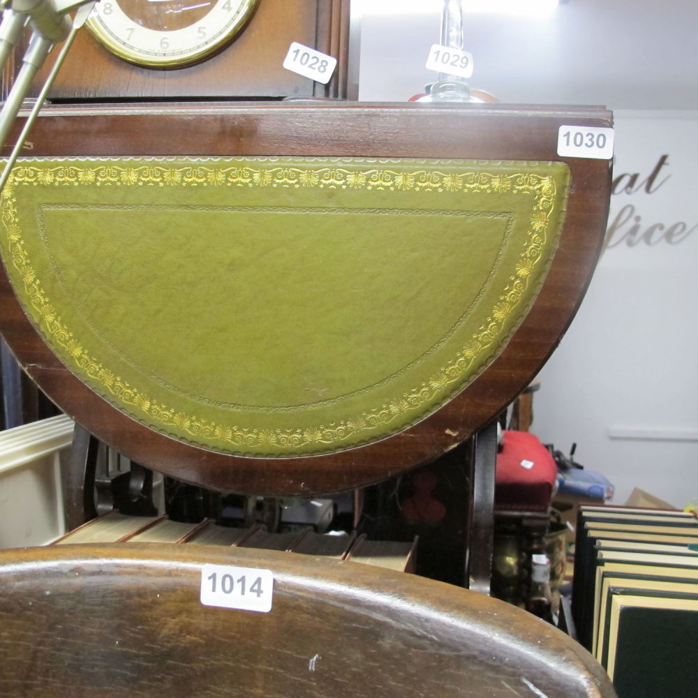Lot 1030: Leather topped drop leaf table