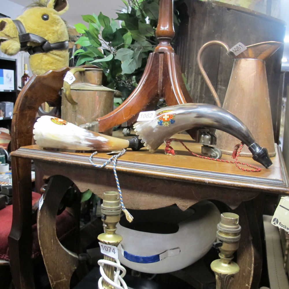 Lot 1062: 2 horns