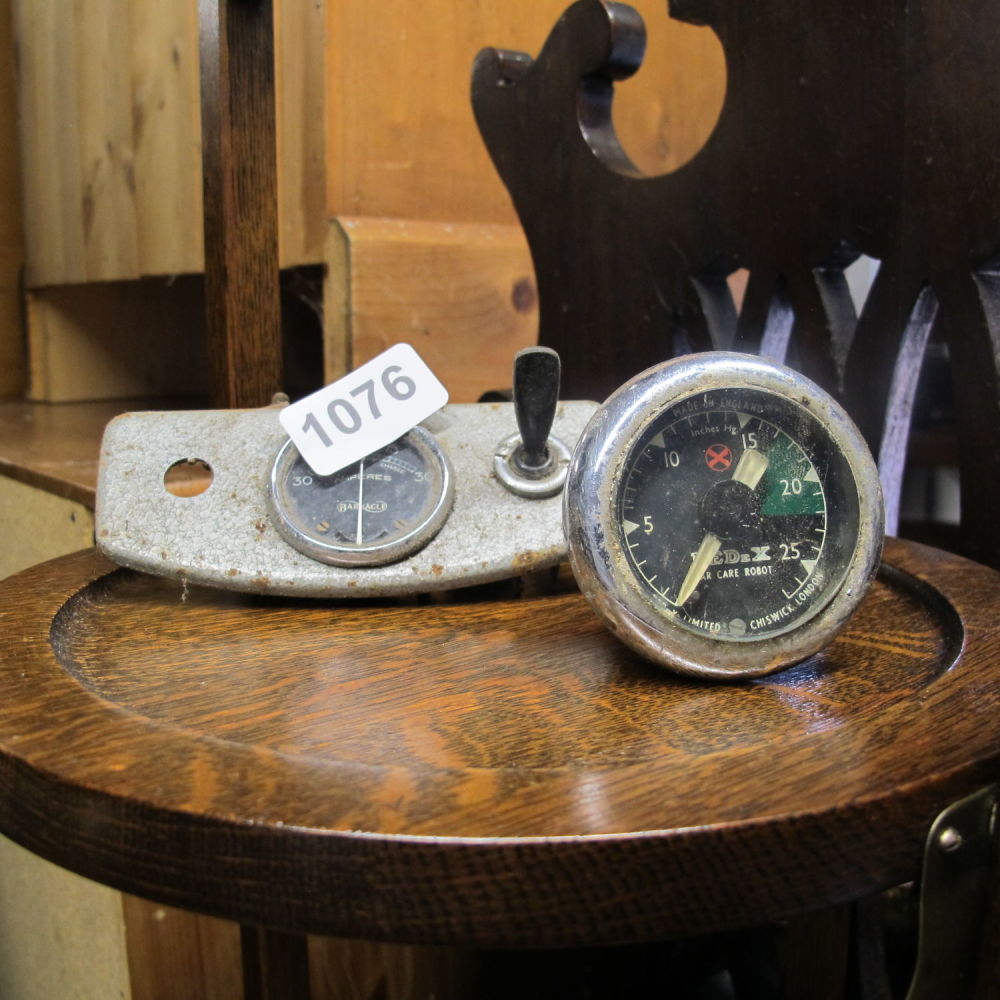 Lot 1076: Vintage car gauges