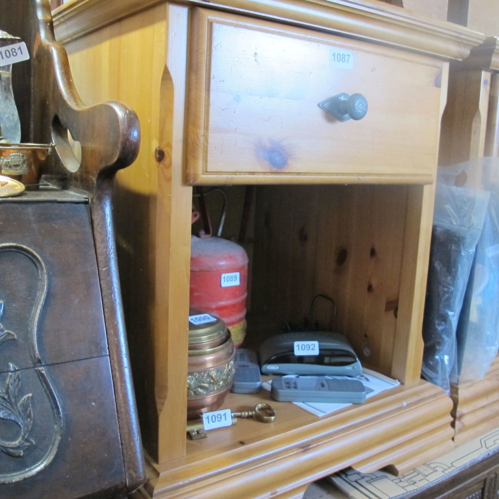 Lot 1087: Bedside table