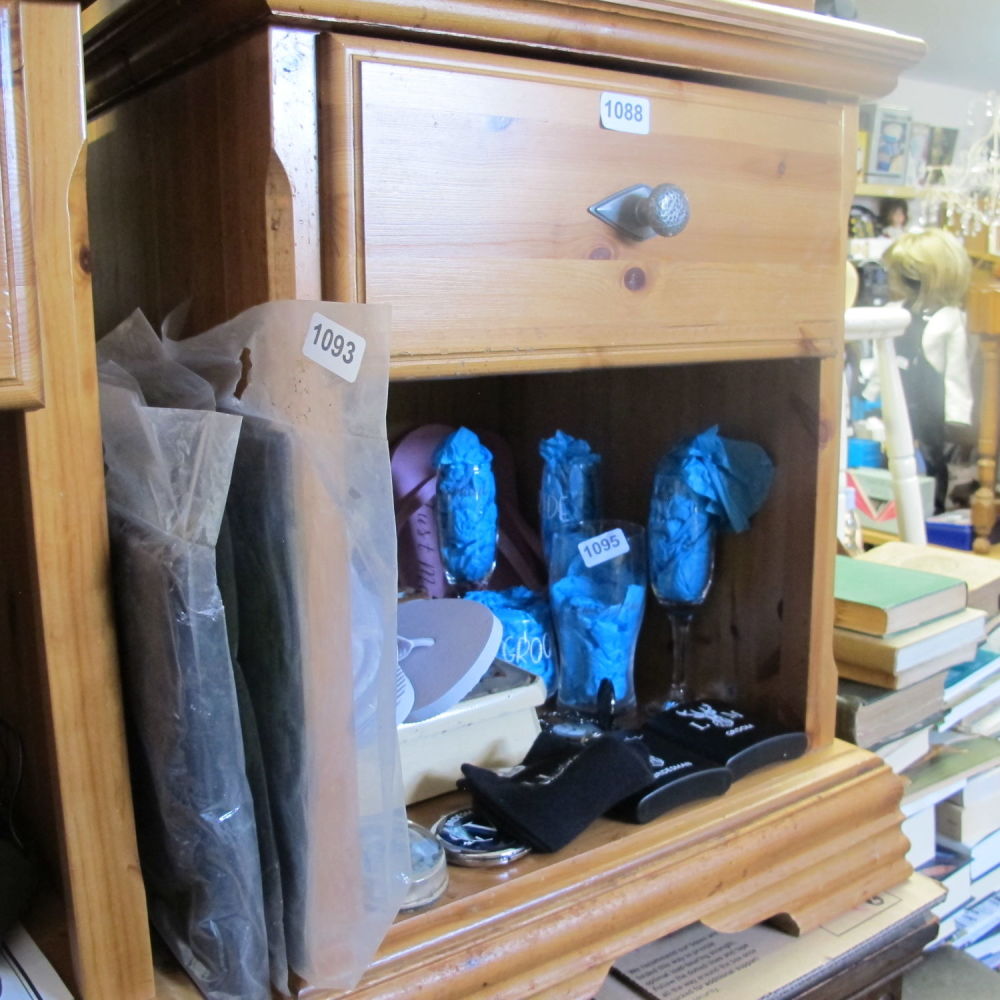 Lot 1088: Bedside table
