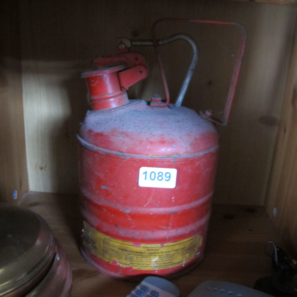 Lot 1089: Fuel can
