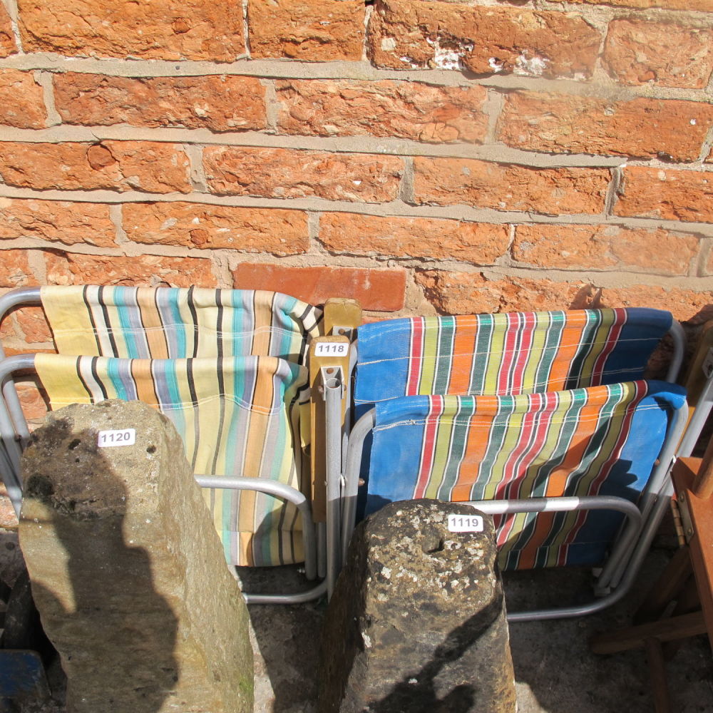 Lot 1118: Deck chairs