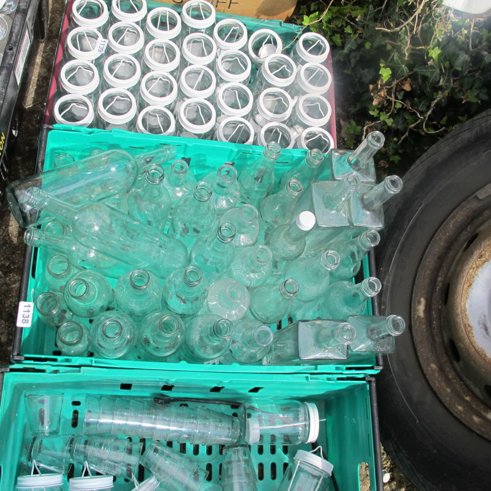 Lot 1138: Quantity of bottles
