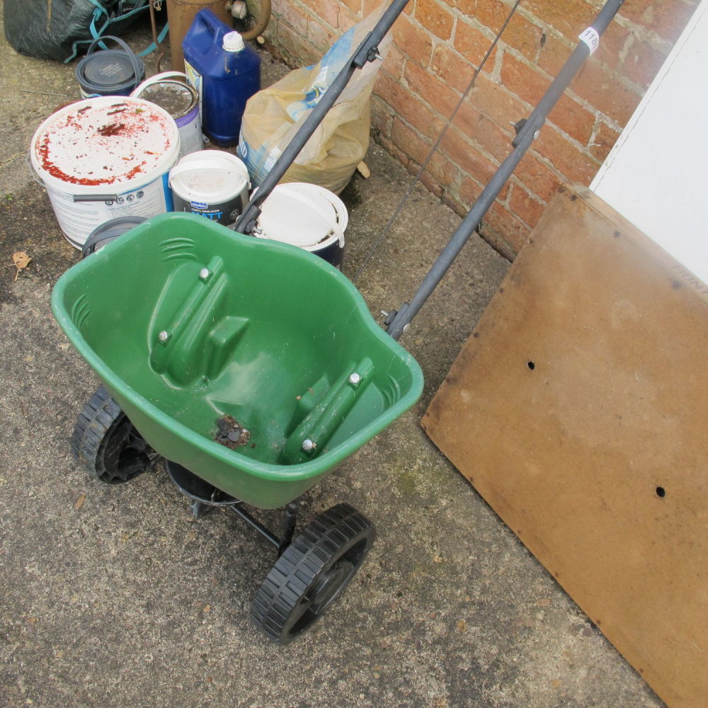 Lot 1181: Seed spreader
