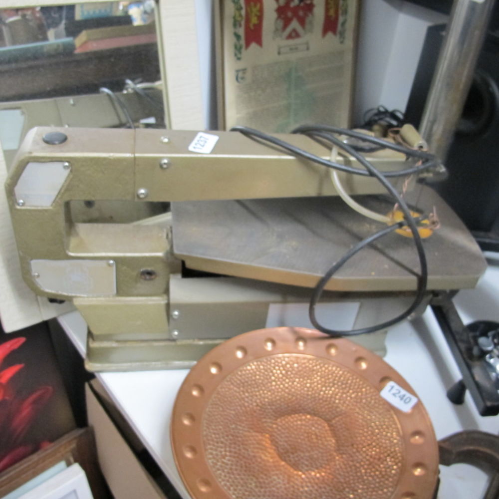 Lot 1237: Scroll saw
