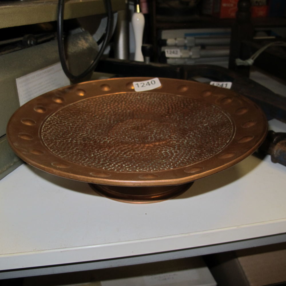 Lot 1240: Copper tazza