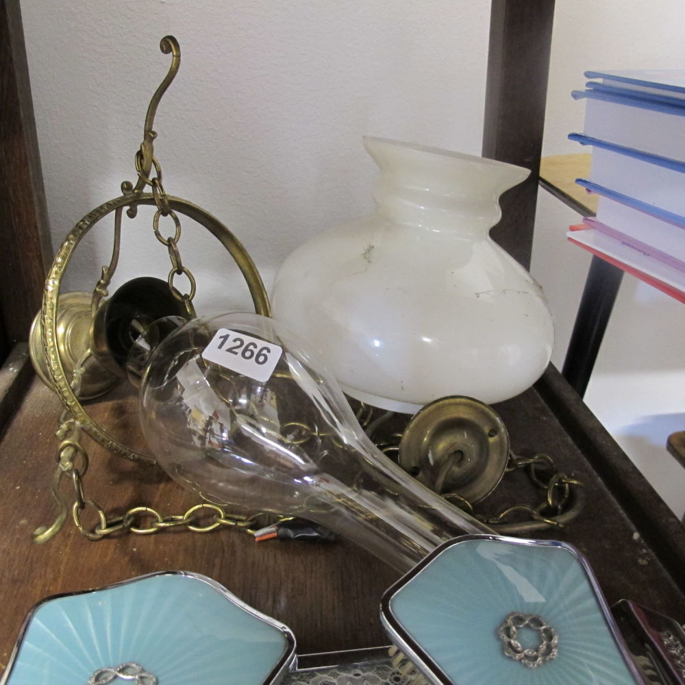 Lot 1266: Ceiling light fitting