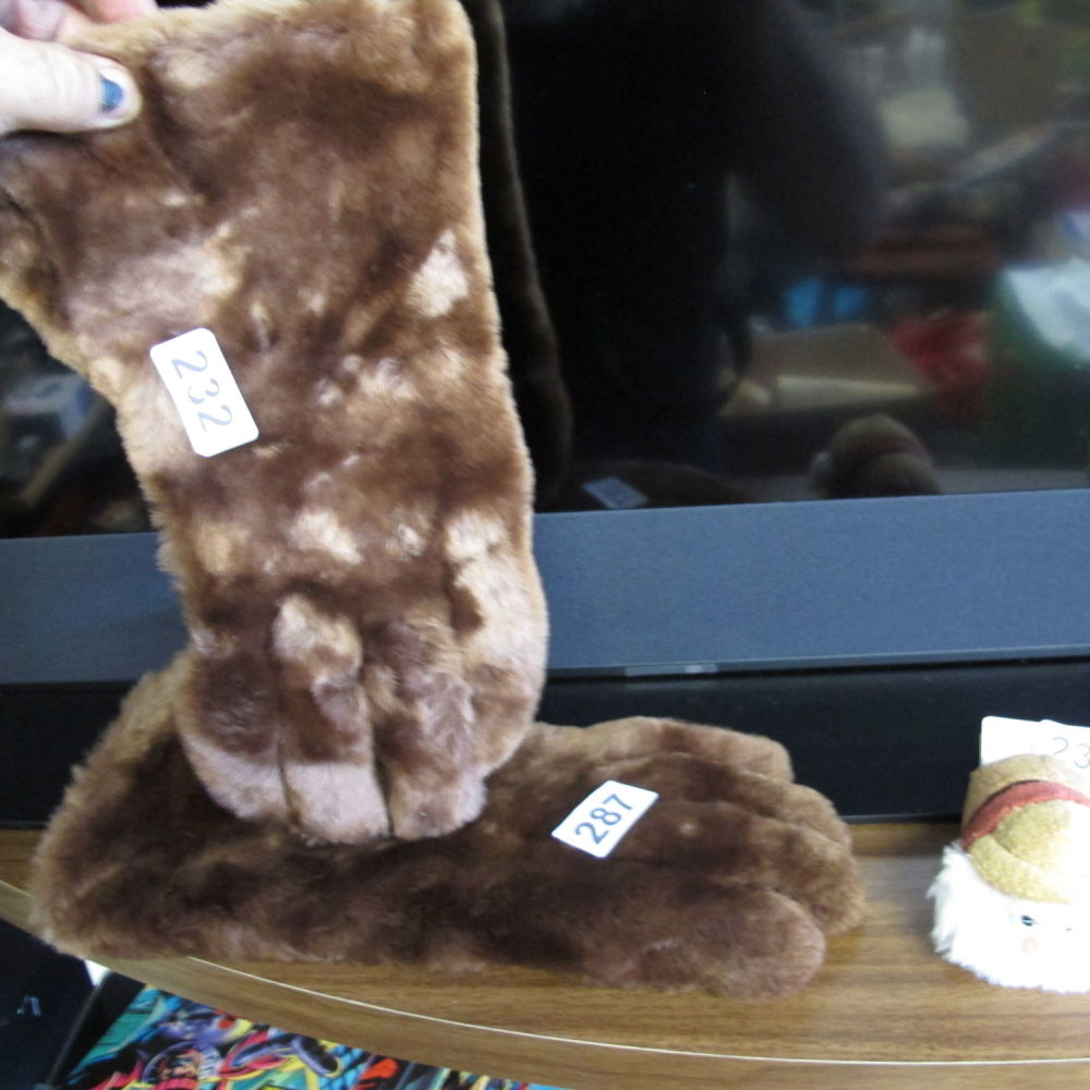 Lot 232: A fluffy pair of gloves