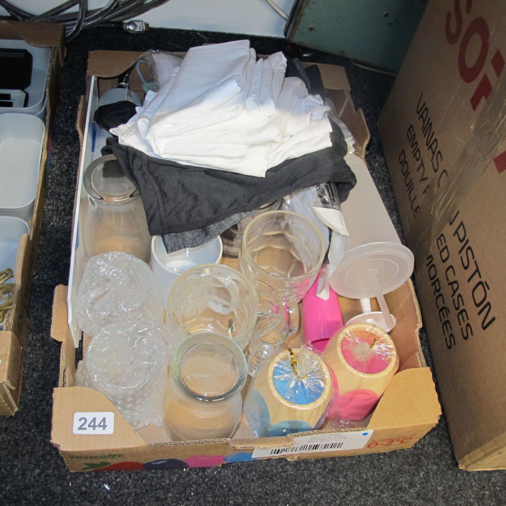 Lot 244: Various items of glassware and candles etc