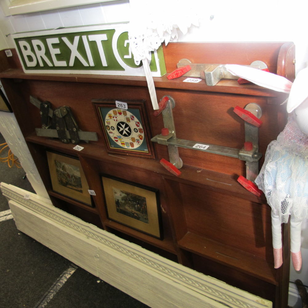 Lot 261: wooden wall plate display rack