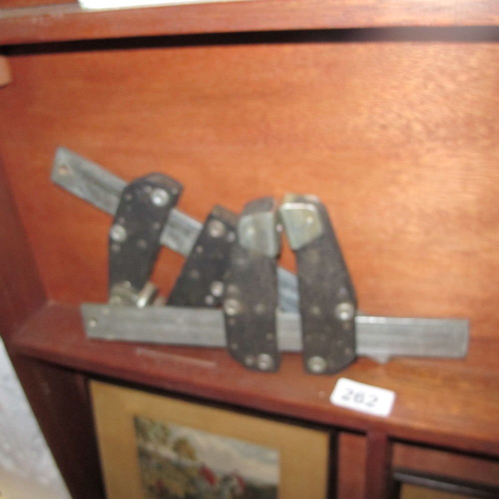 Lot 262: carpenters specialist clamps
