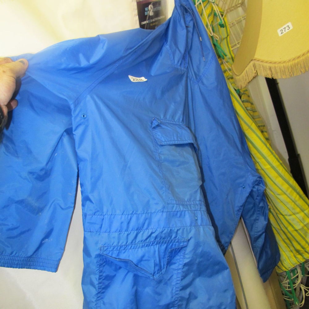 Lot 288: retro blue anorak
