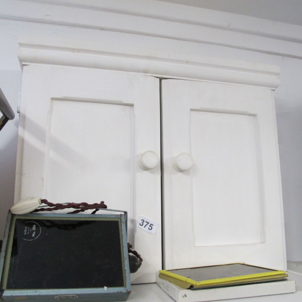 Lot 375: White wooden bathroom cabinet