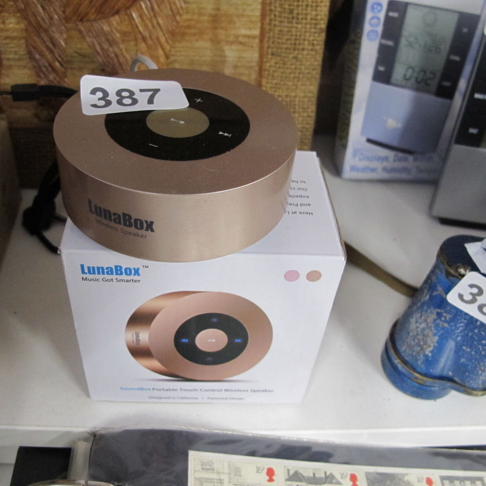 Lot 387: Luna box wireless speaker