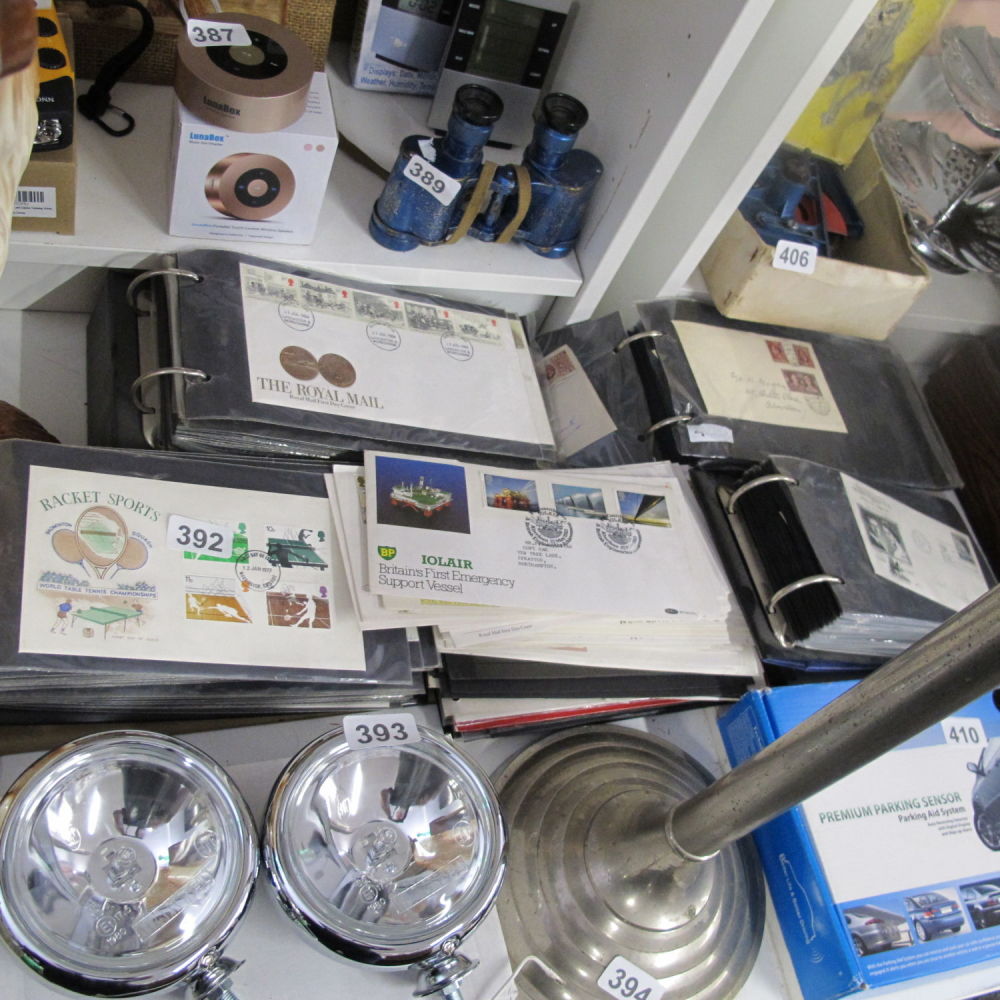 Lot 392: Five full folders of first day covers