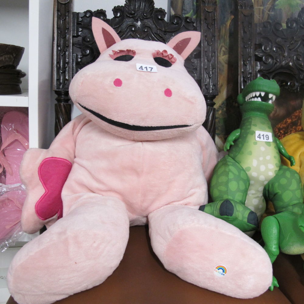 Lot 417: large cuddly George from rainbow toy