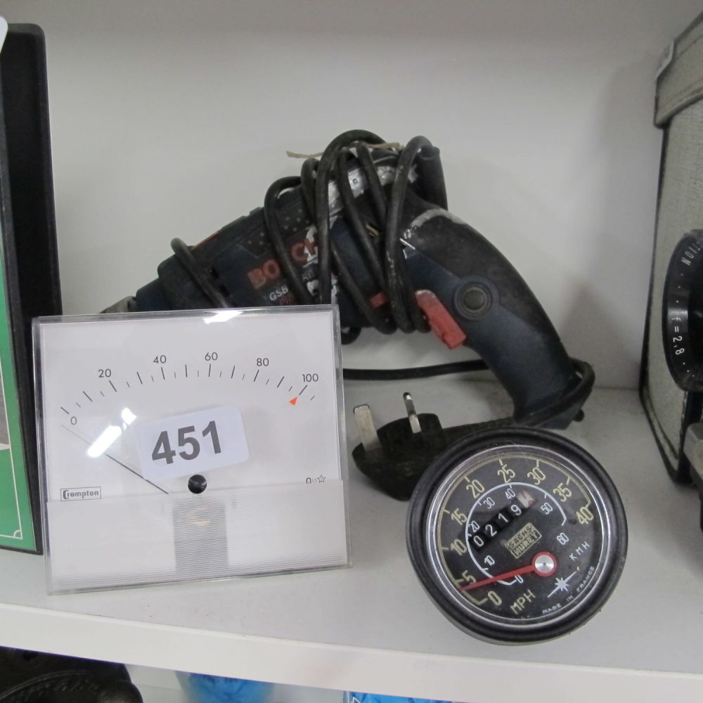 Lot 451: a retro car/bike speedo and a compton meter