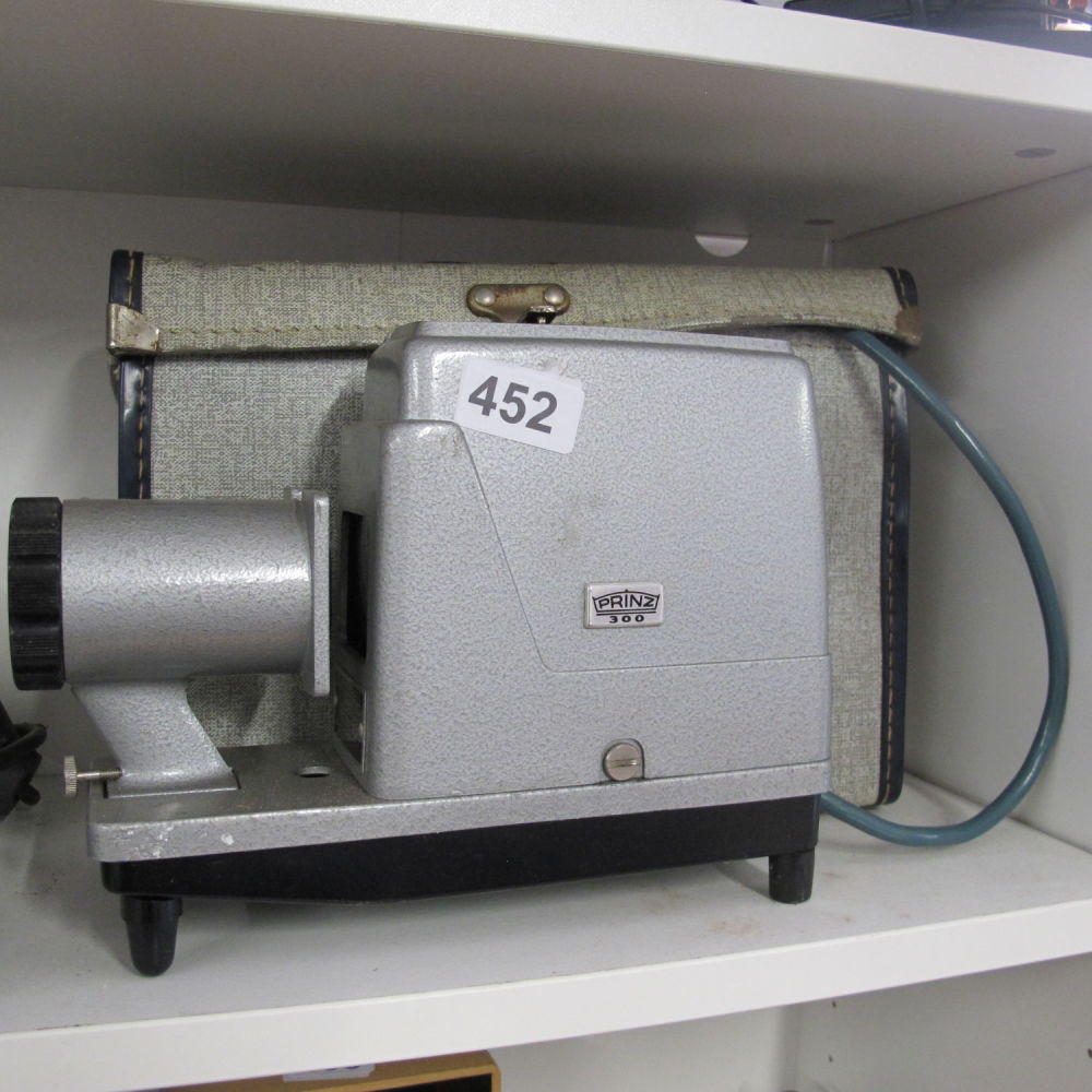 Lot 452: vintage slide viewer projector