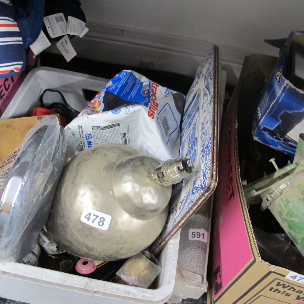 Lot 478: box of misc 