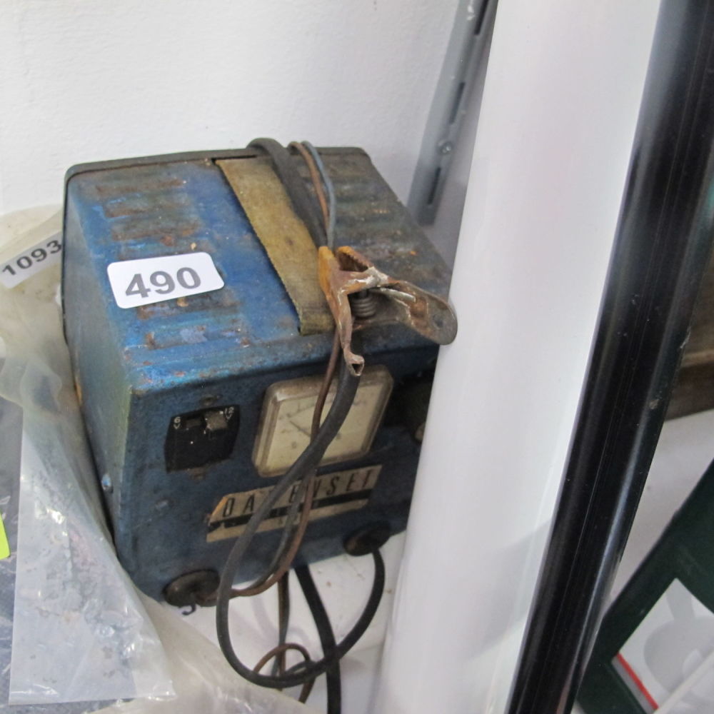 Lot 490: vintage car charger