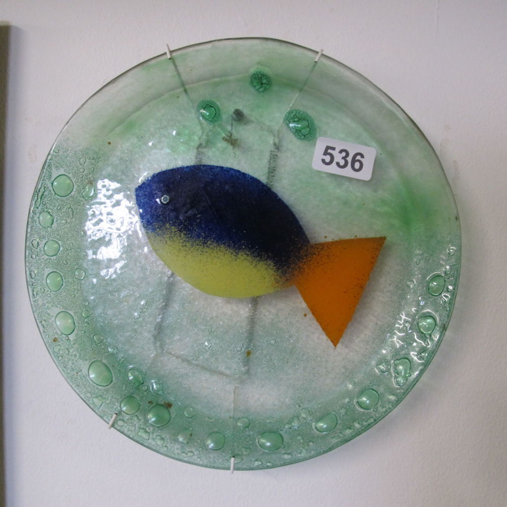 Lot 536: A hand made murano glass plate 
