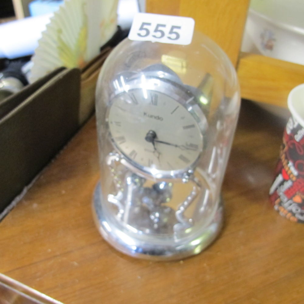 Lot 555: ornate mantle clock