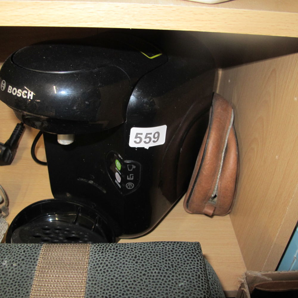 Lot 559: a bosch coffee maker