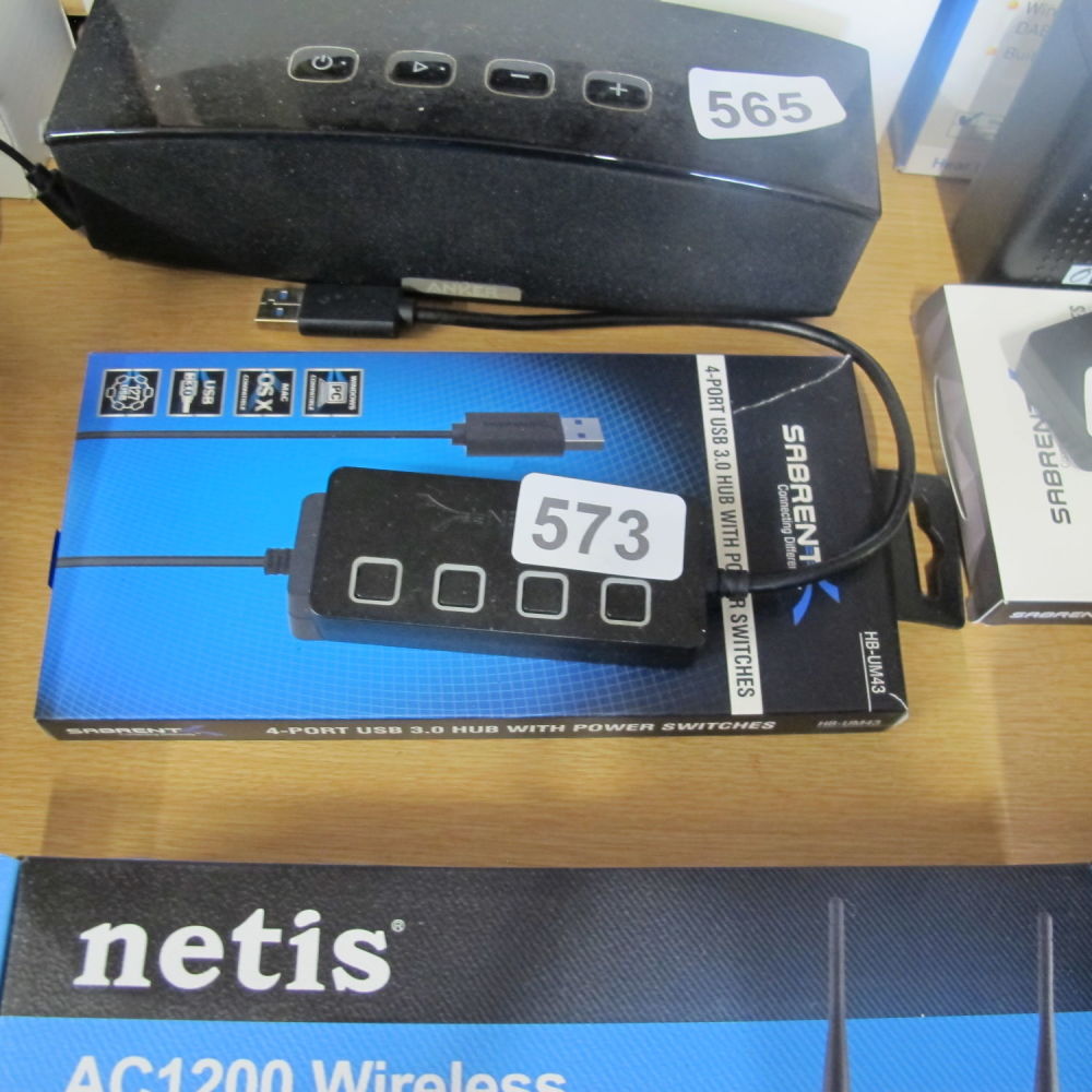 Lot 573: Sabrent 3-port USB hub with power switches