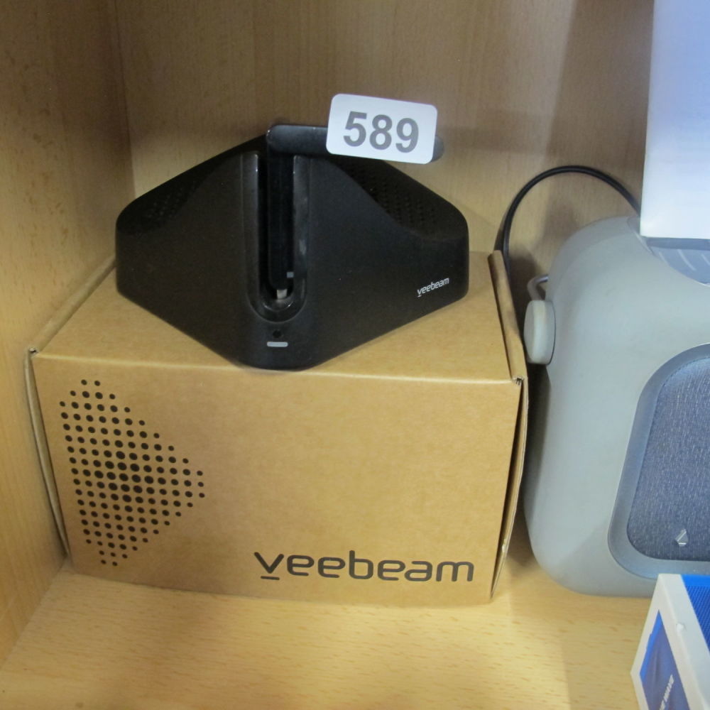 Lot 589: Veebeam transfers content from your laptop tablet etc...