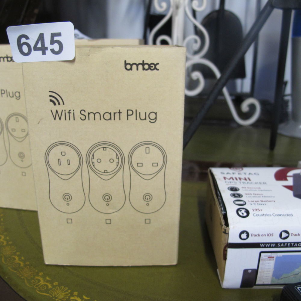 Lot 645: Bmbex smart plug with USB charger