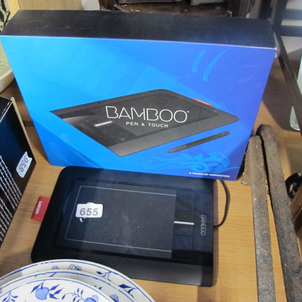 Lot 655: Bamboo pen and touch Wacom design pad