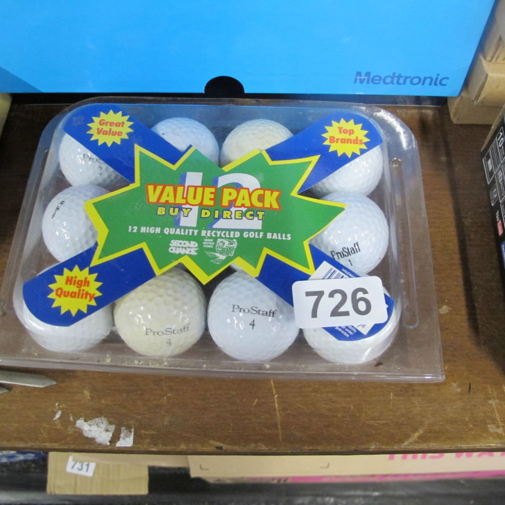 Lot 726: 12 Golf balls