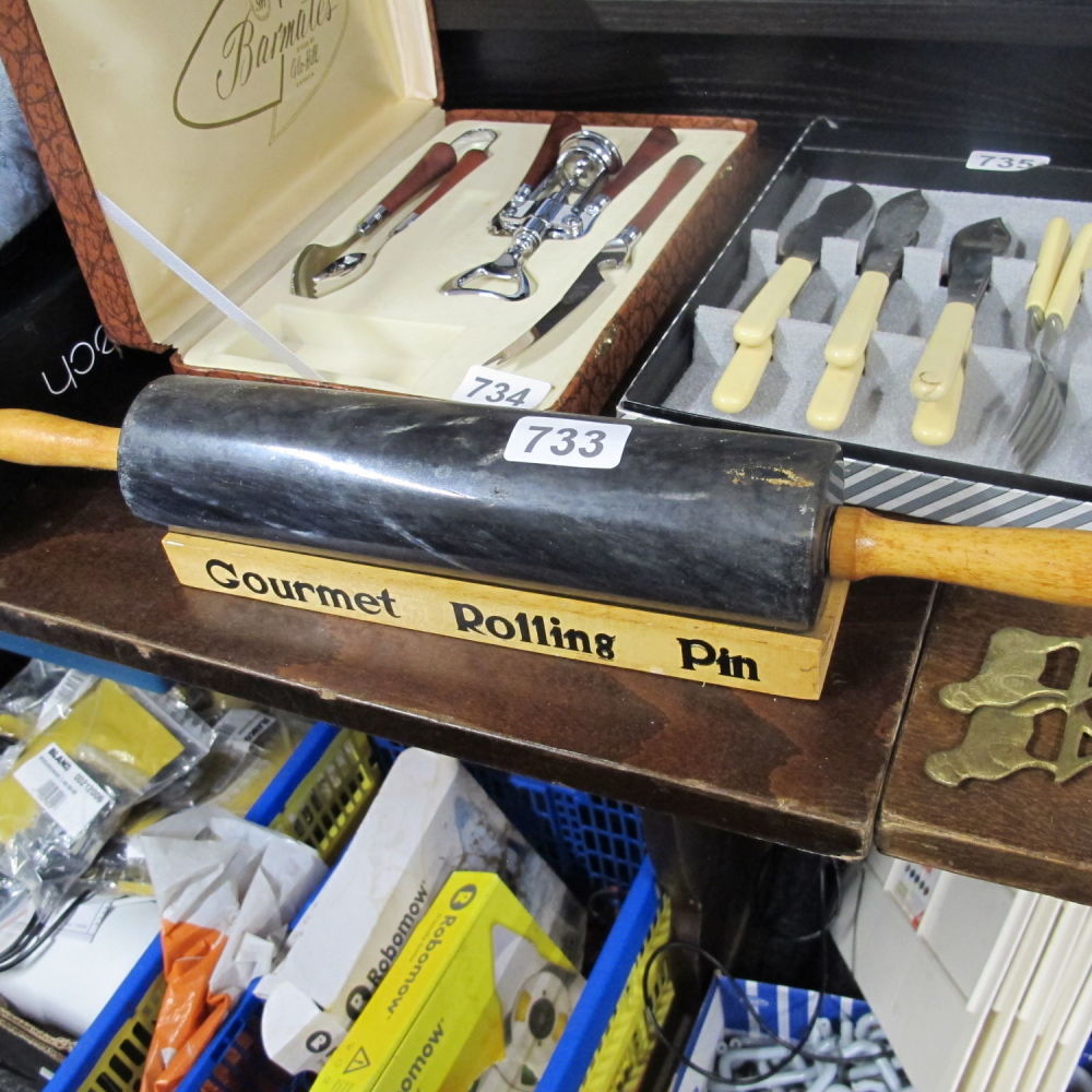 Lot 733: Gourmet rolling pin