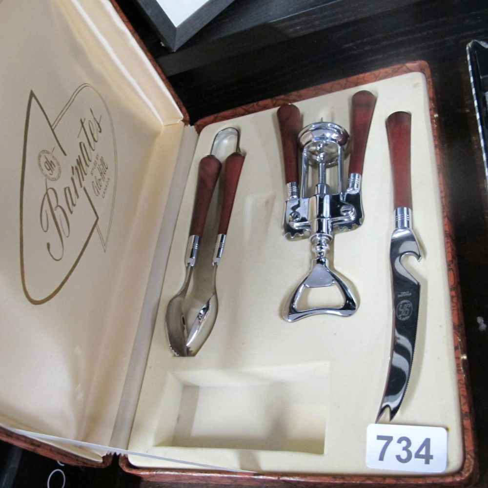 Lot 734: Boxed drinks set