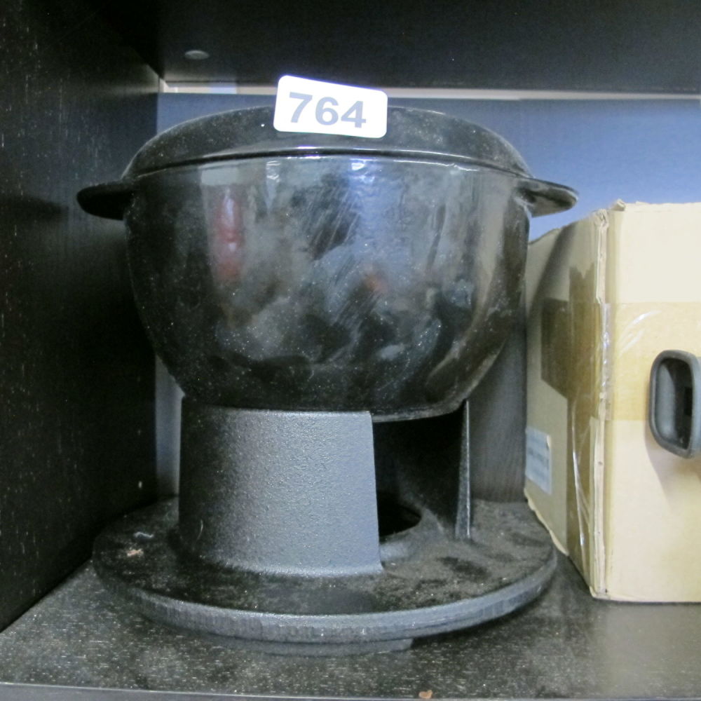 Lot 764: Food warmer