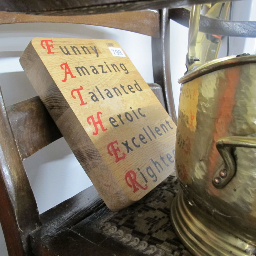 Lot 798: Wooden block for the ultimate father