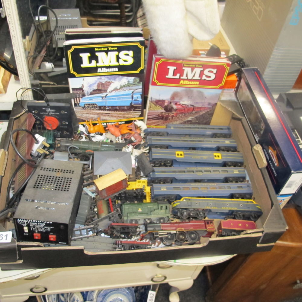 Lot 861: Collection of model railway kit, trains, track, animals,...