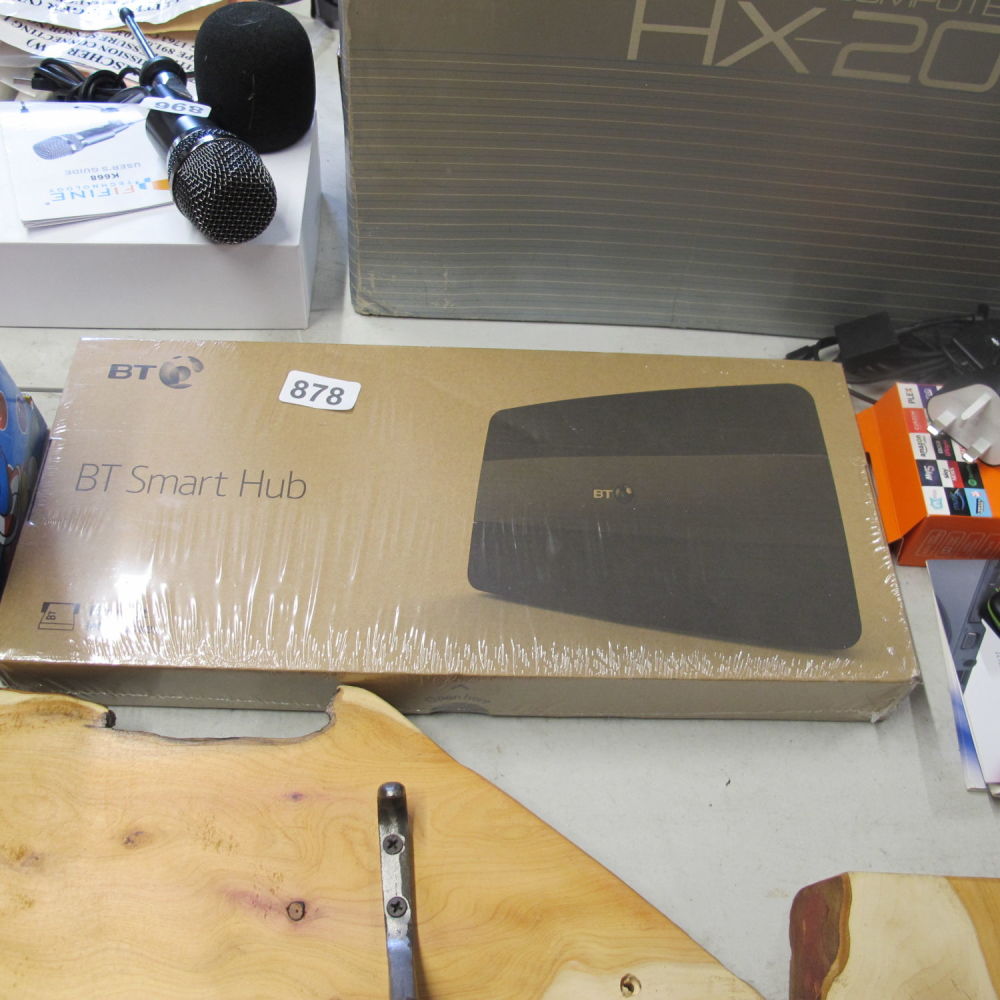 Lot 878: Brand new boxed Bt smart hub