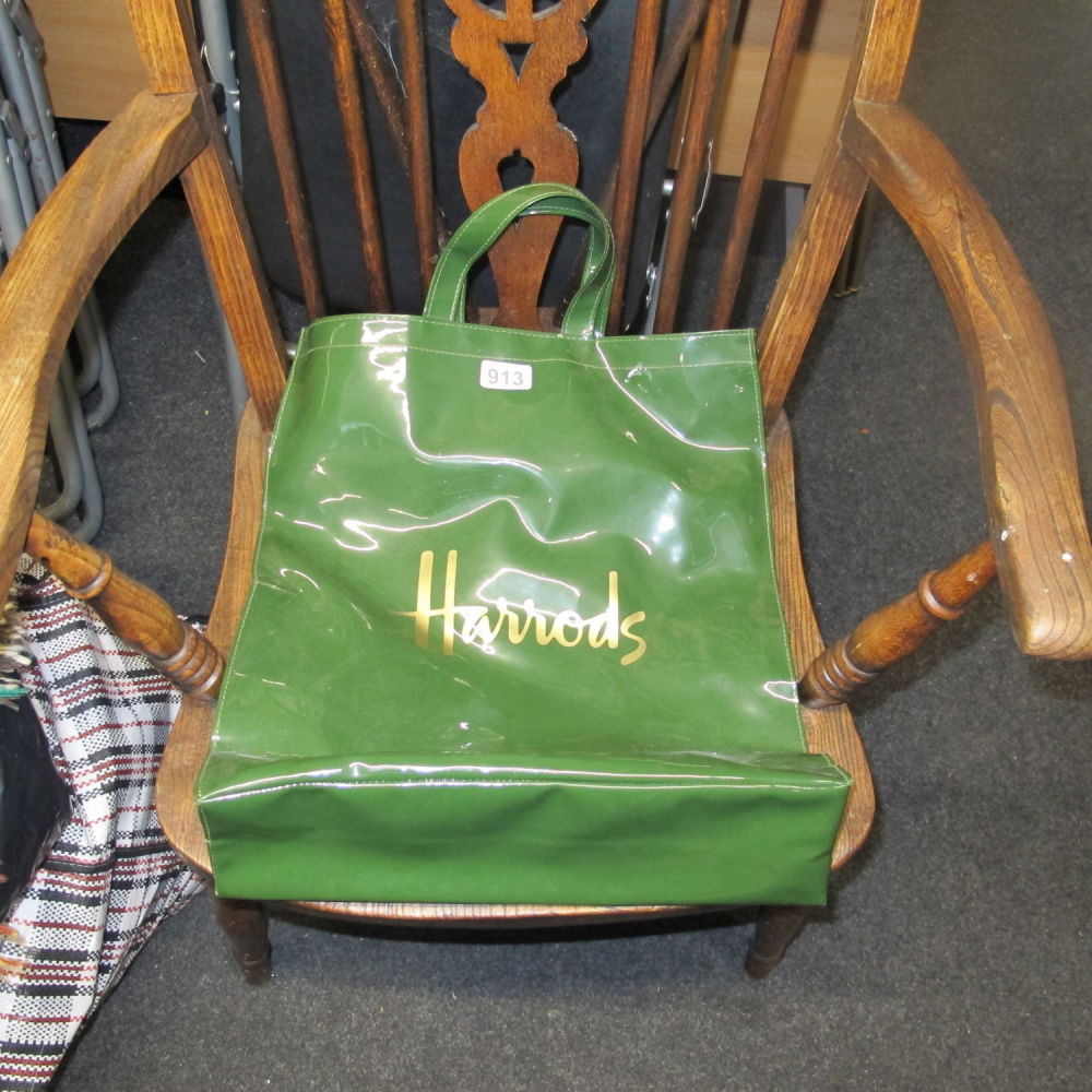Lot 913: Harrods tote bag