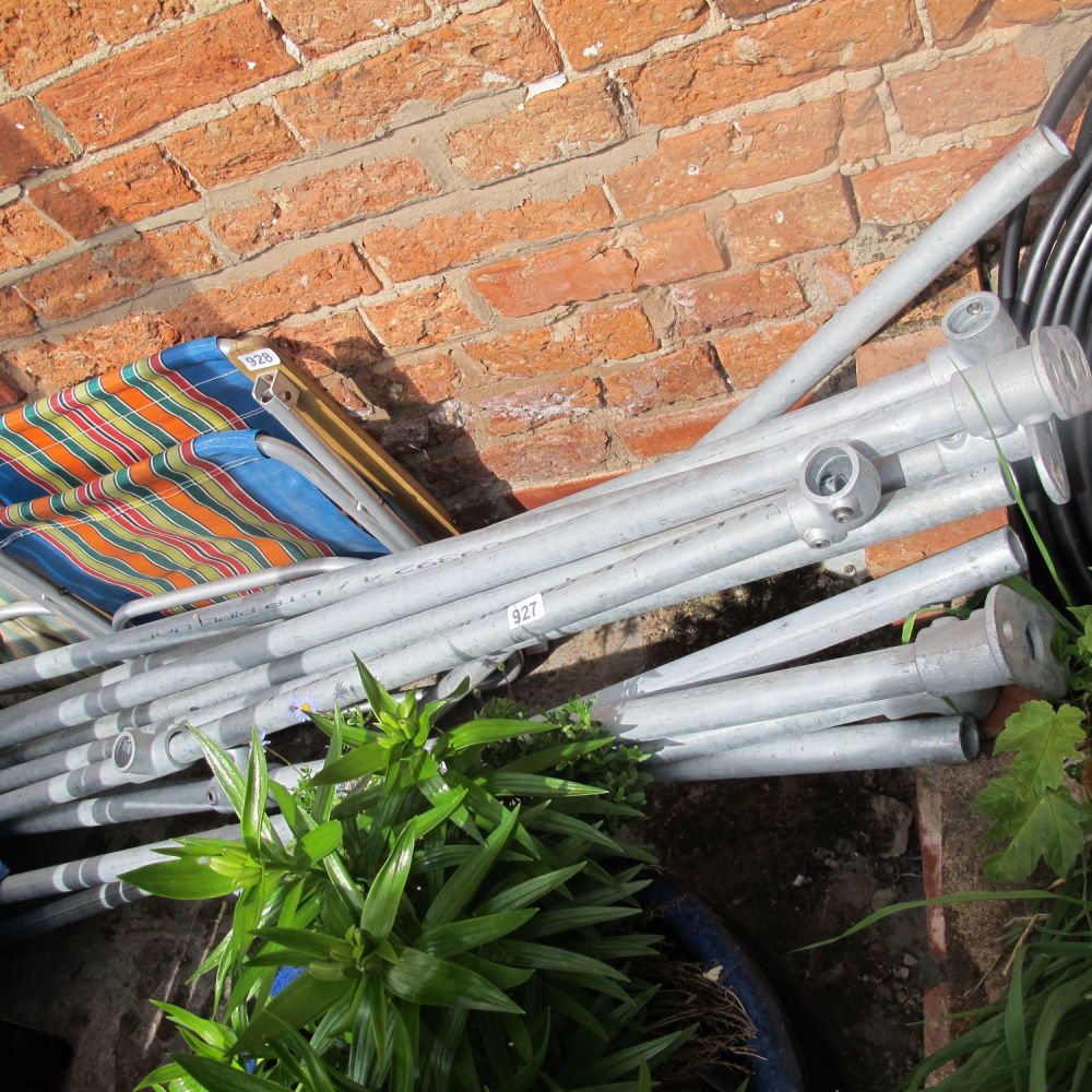 Lot 927: a collection of scaffold poles and fittings